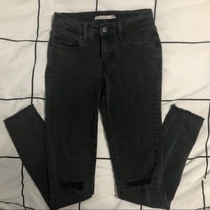 Gray Levi’s 710 Super Skinny Jeans in size 24